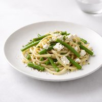 Linguine with Green Beans and Goat Cheese