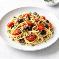 Linguini with Tuna Black Olives and Tomatoes