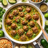 Meatballs in Spicy Tomatillo Sauce Albondigas En Salsa Verde