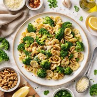 Pasta with Broccoli and Walnuts
