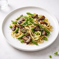 Pasta with Mushroom and Seasonal Vegetable
