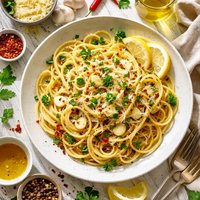 Pasta with Oil and Garlic Sauce
