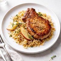 Pork Chops with Sauerkraut and Apple