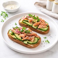 Quick Salmon Sandwiches