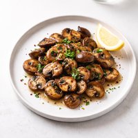 Sauted Mushrooms with Garlic and Lemon Juice