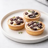 Shortbread Raisin Tarts