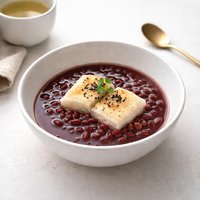 Sweet Azuki Bean Soup with Mochi